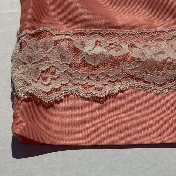 VTG Satin MCM Lace Trim Set Of 2 Coral Pillow Case 21" x 29" Glam Style *Read - Picture 5 of 7